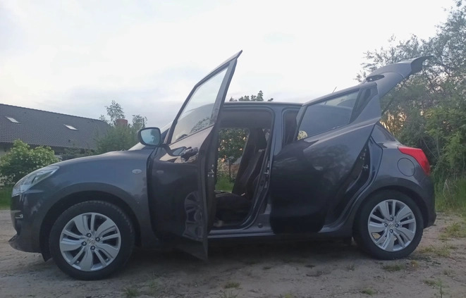 Suzuki Swift cena 32999 przebieg: 46000, rok produkcji 2020 z Wschowa małe 191